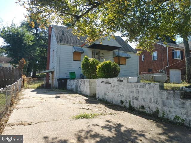 500 SUFFOLK AVENUE