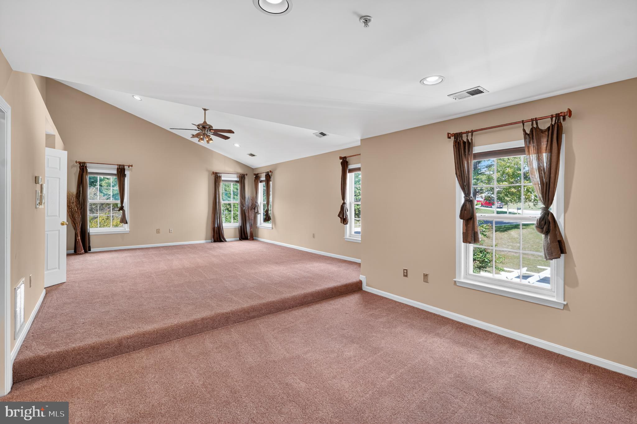 1600 WHISTLING DUCK DRIVE