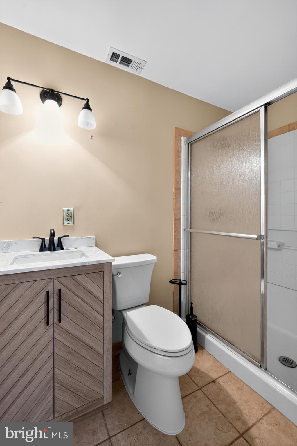 1600 WHISTLING DUCK DRIVE