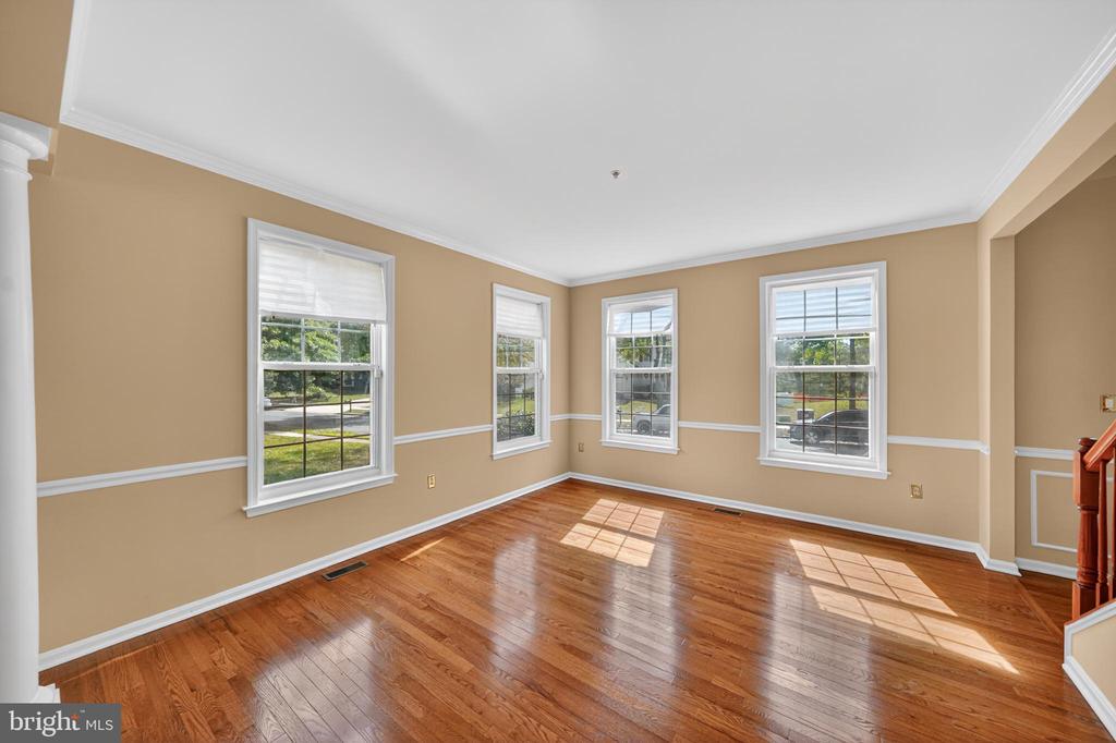 1600 WHISTLING DUCK DRIVE