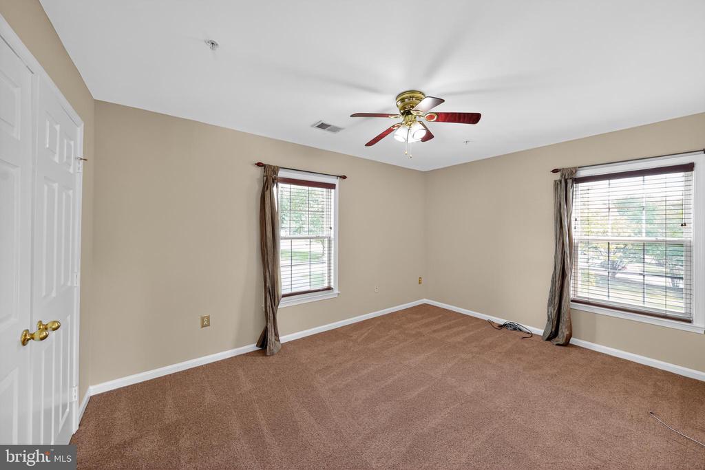1600 WHISTLING DUCK DRIVE