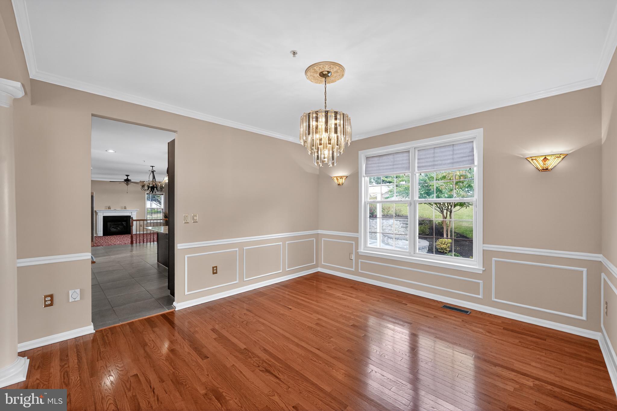 1600 WHISTLING DUCK DRIVE