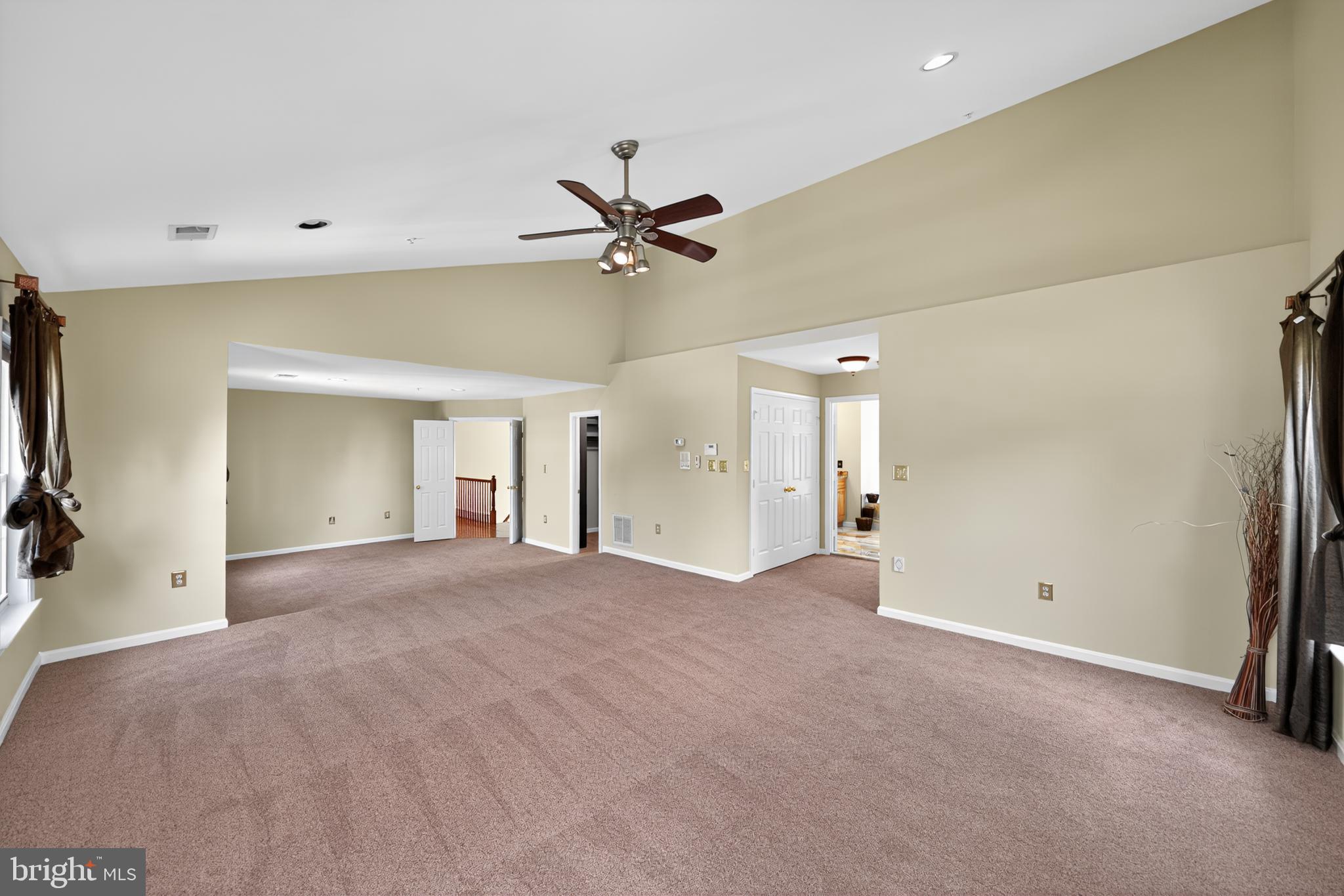 1600 WHISTLING DUCK DRIVE