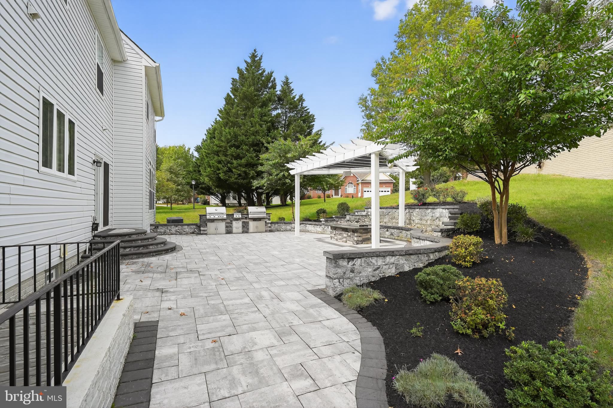 1600 WHISTLING DUCK DRIVE