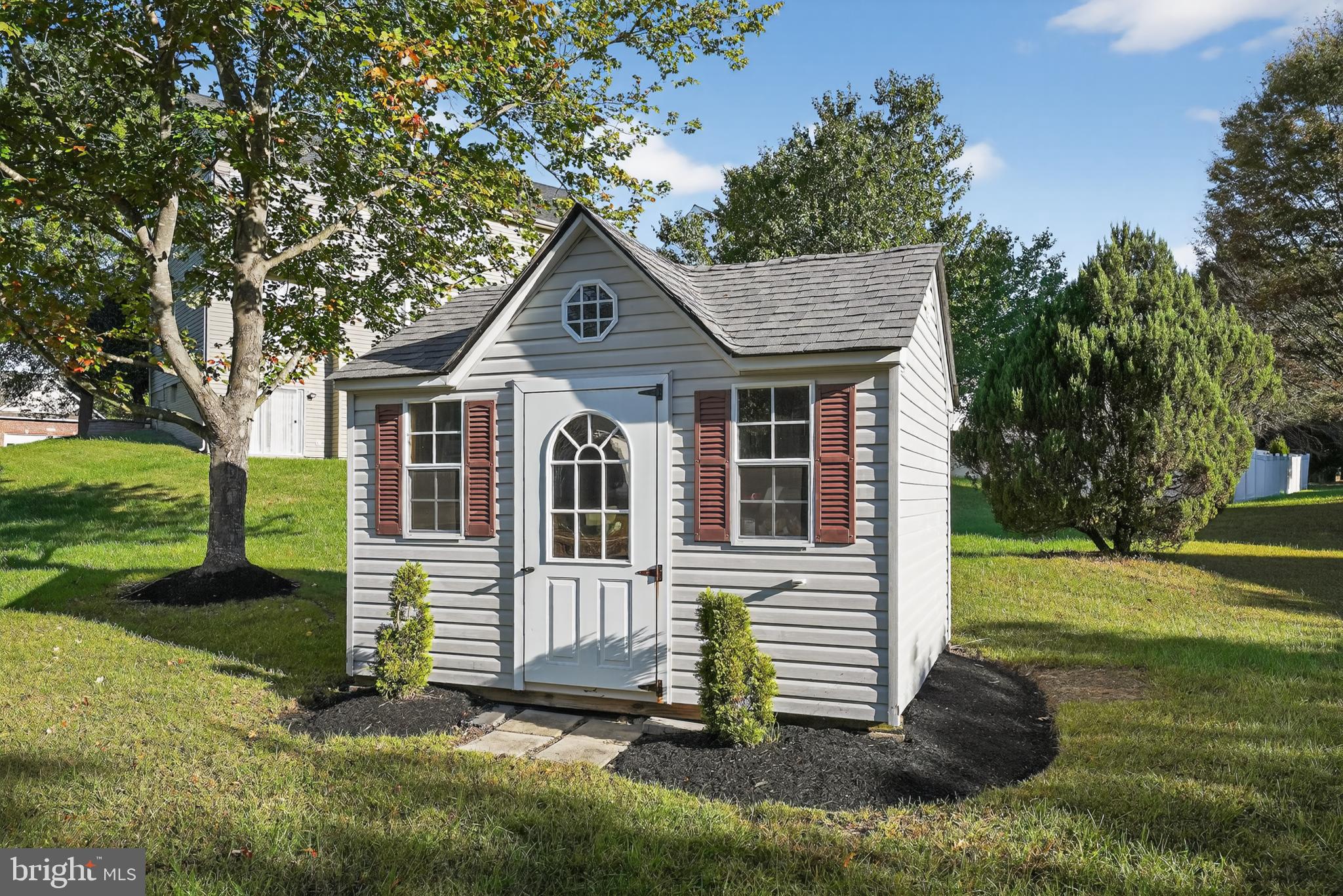 1600 WHISTLING DUCK DRIVE