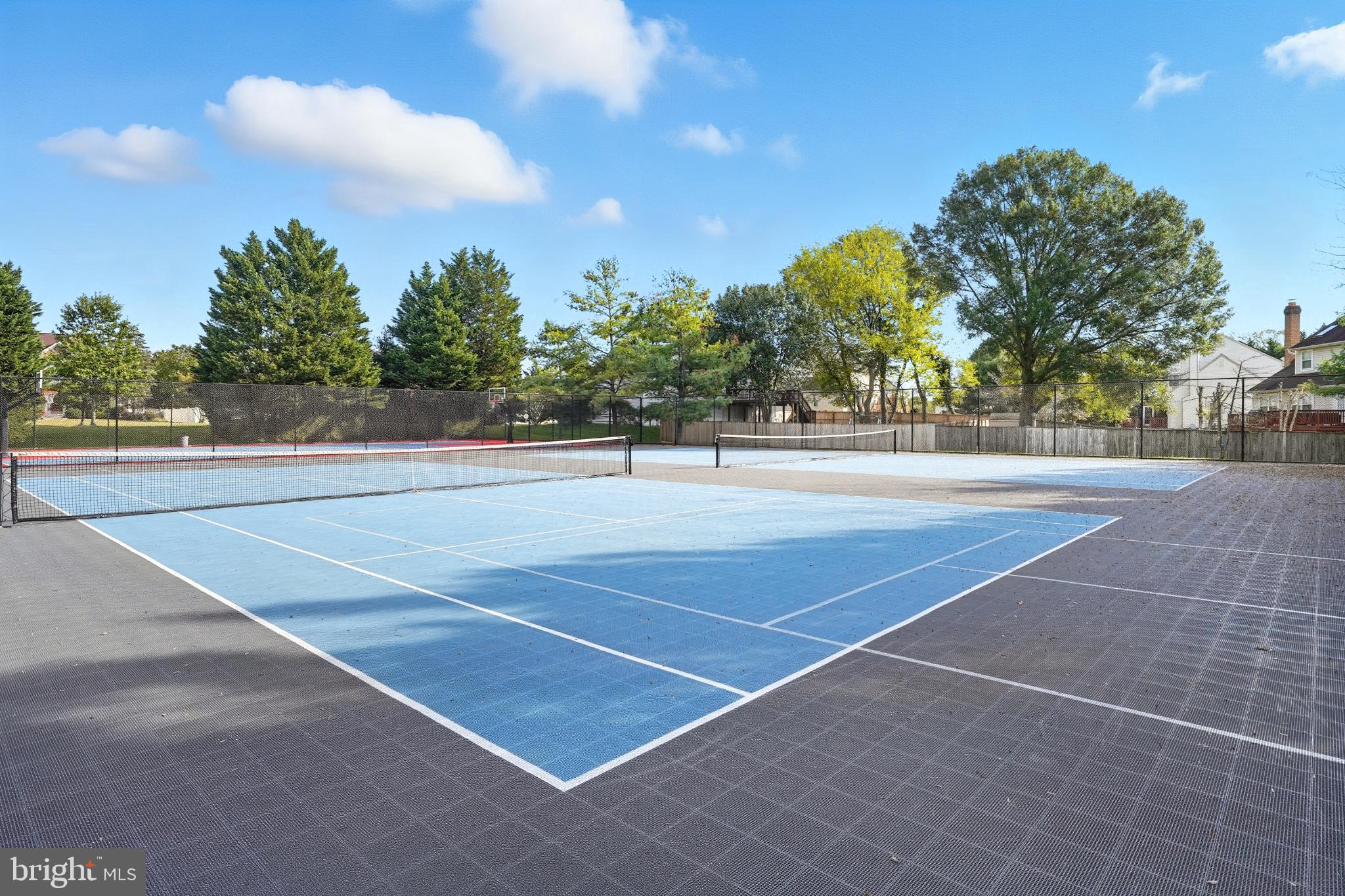 1600 WHISTLING DUCK DRIVE