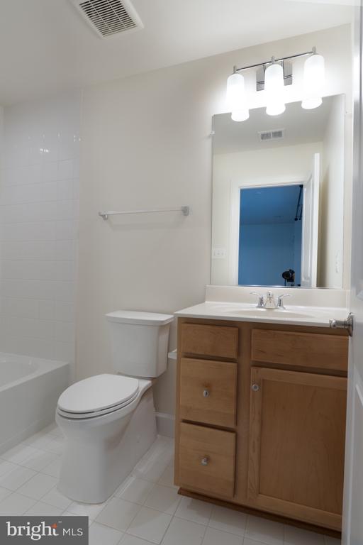 9105 FOX STREAM WAY