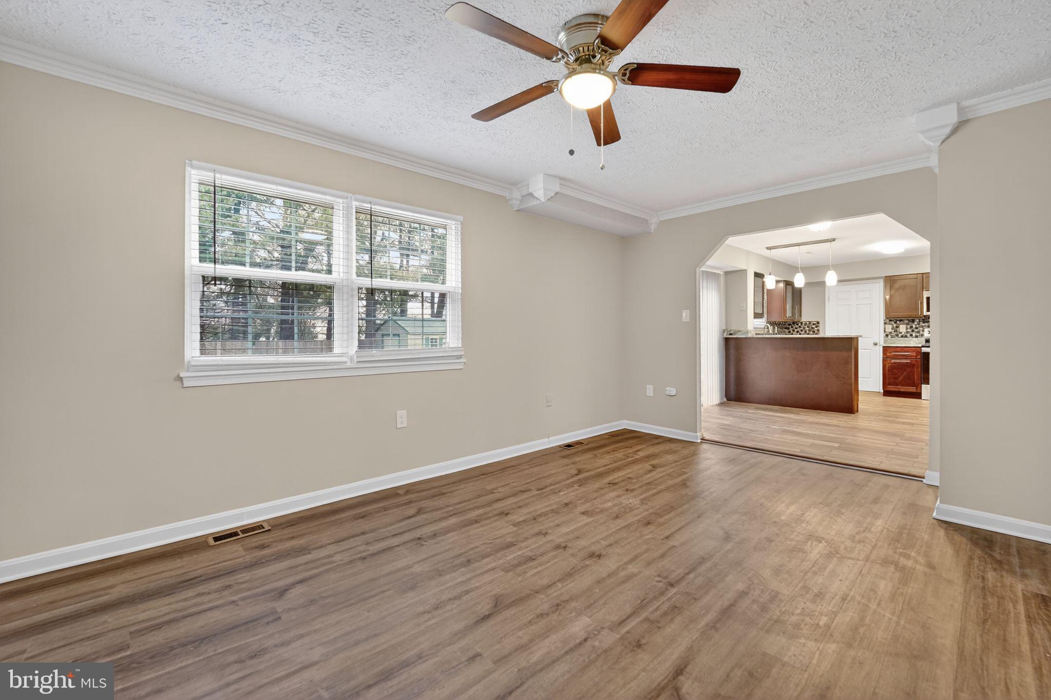 5904 MARDELLA BOULEVARD