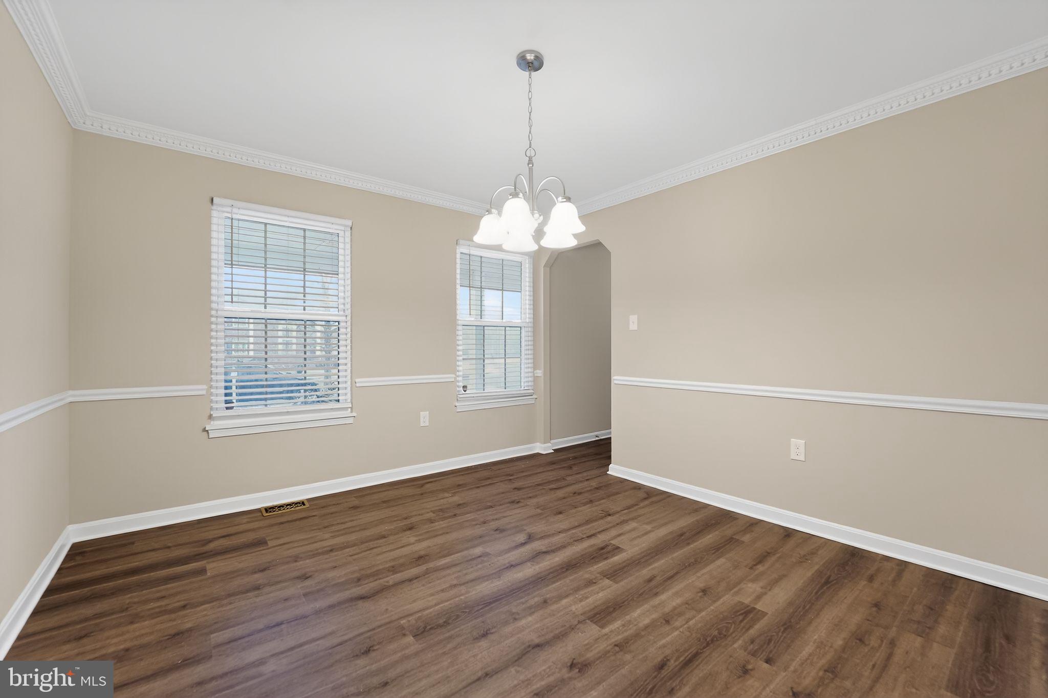 5904 MARDELLA BOULEVARD