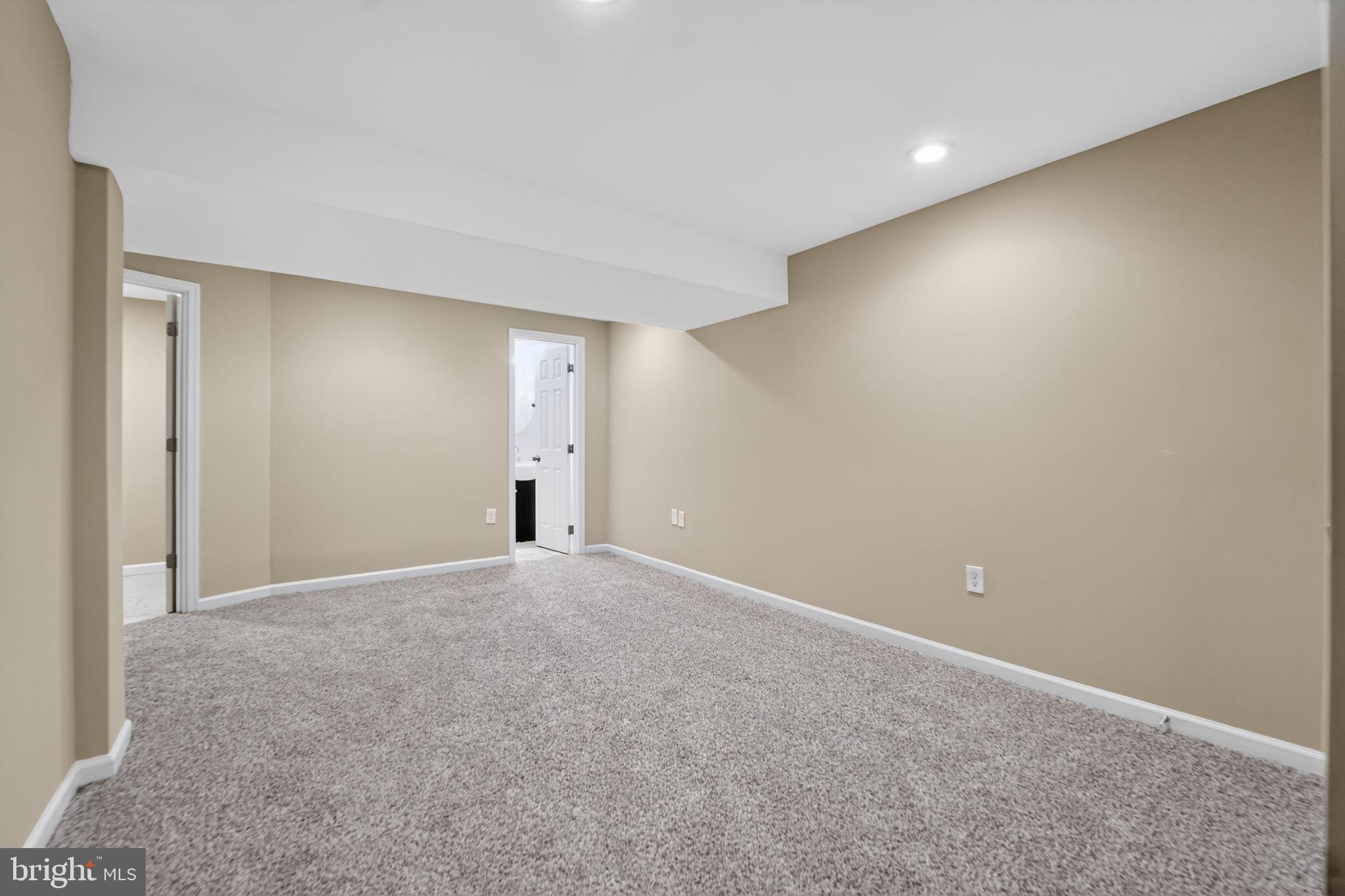 5904 MARDELLA BOULEVARD