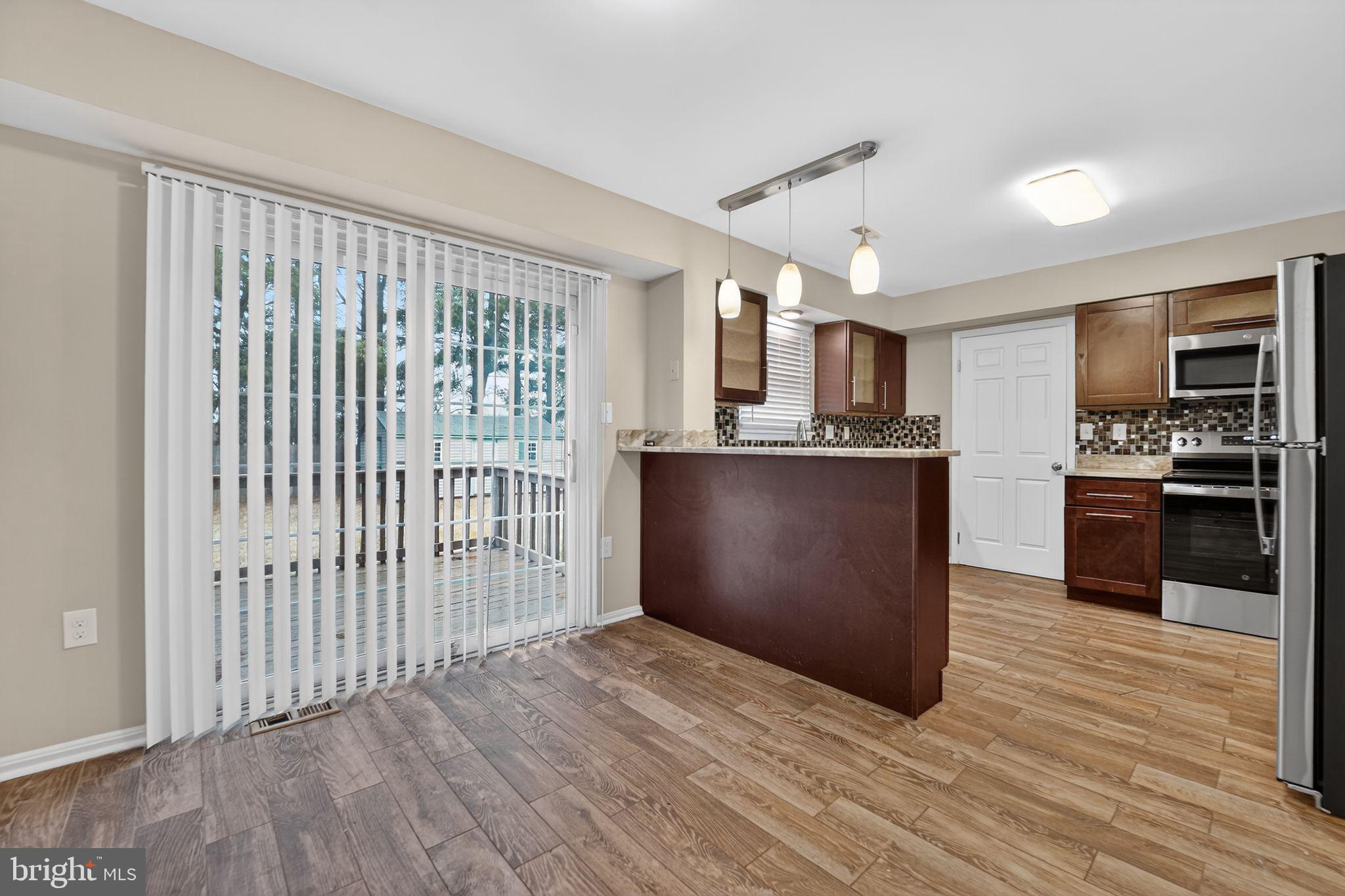 5904 MARDELLA BOULEVARD