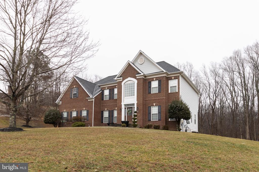 3905 WOODREED DRIVE