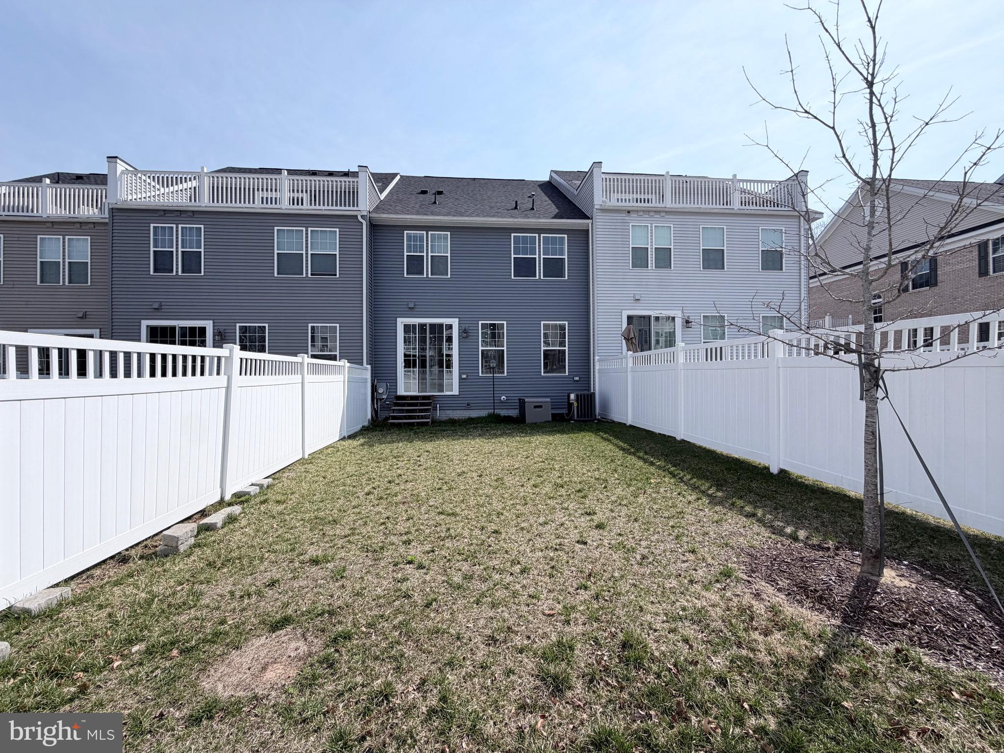 10825 FOXTROT CIRCLE