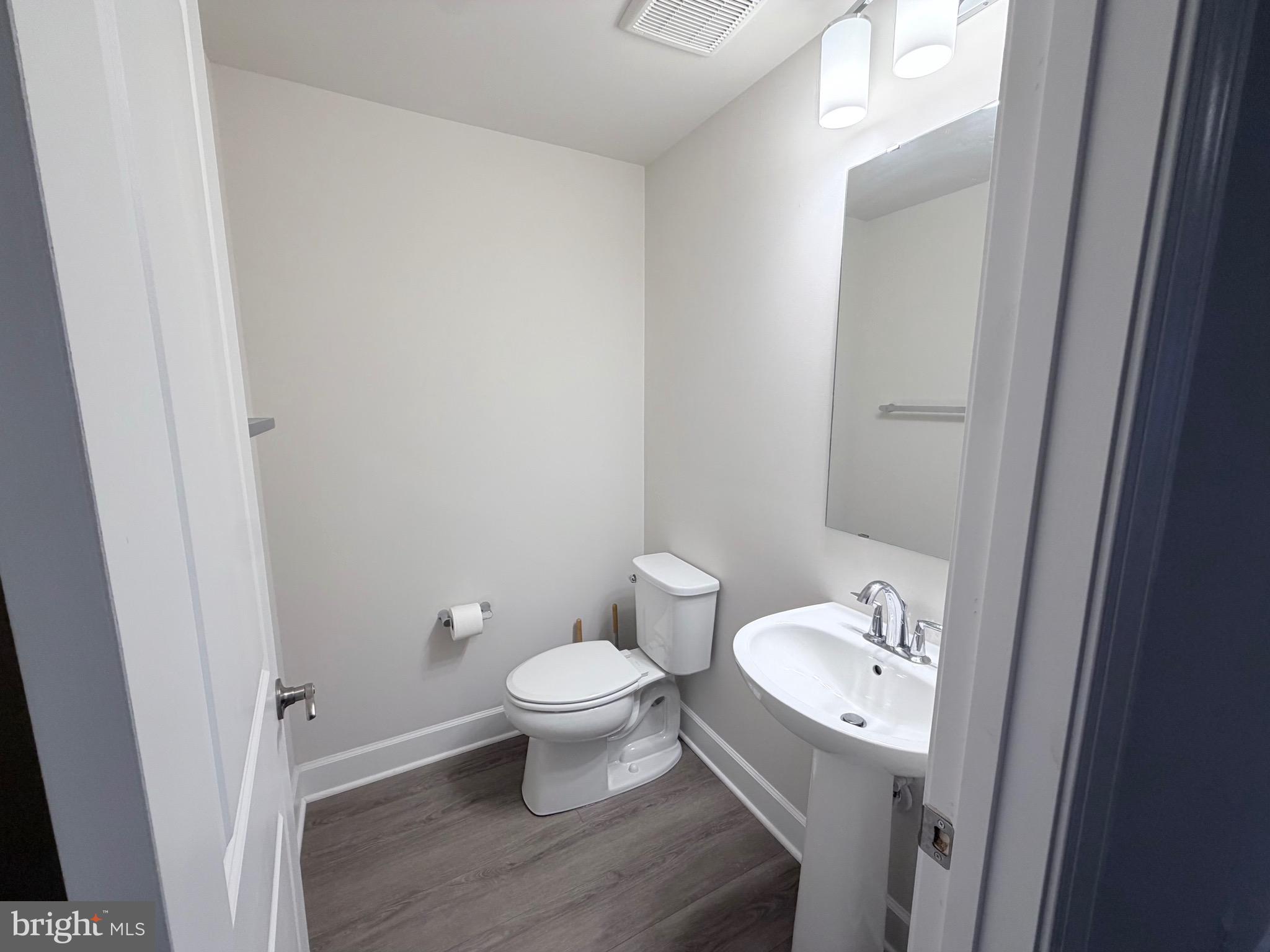 10825 FOXTROT CIRCLE