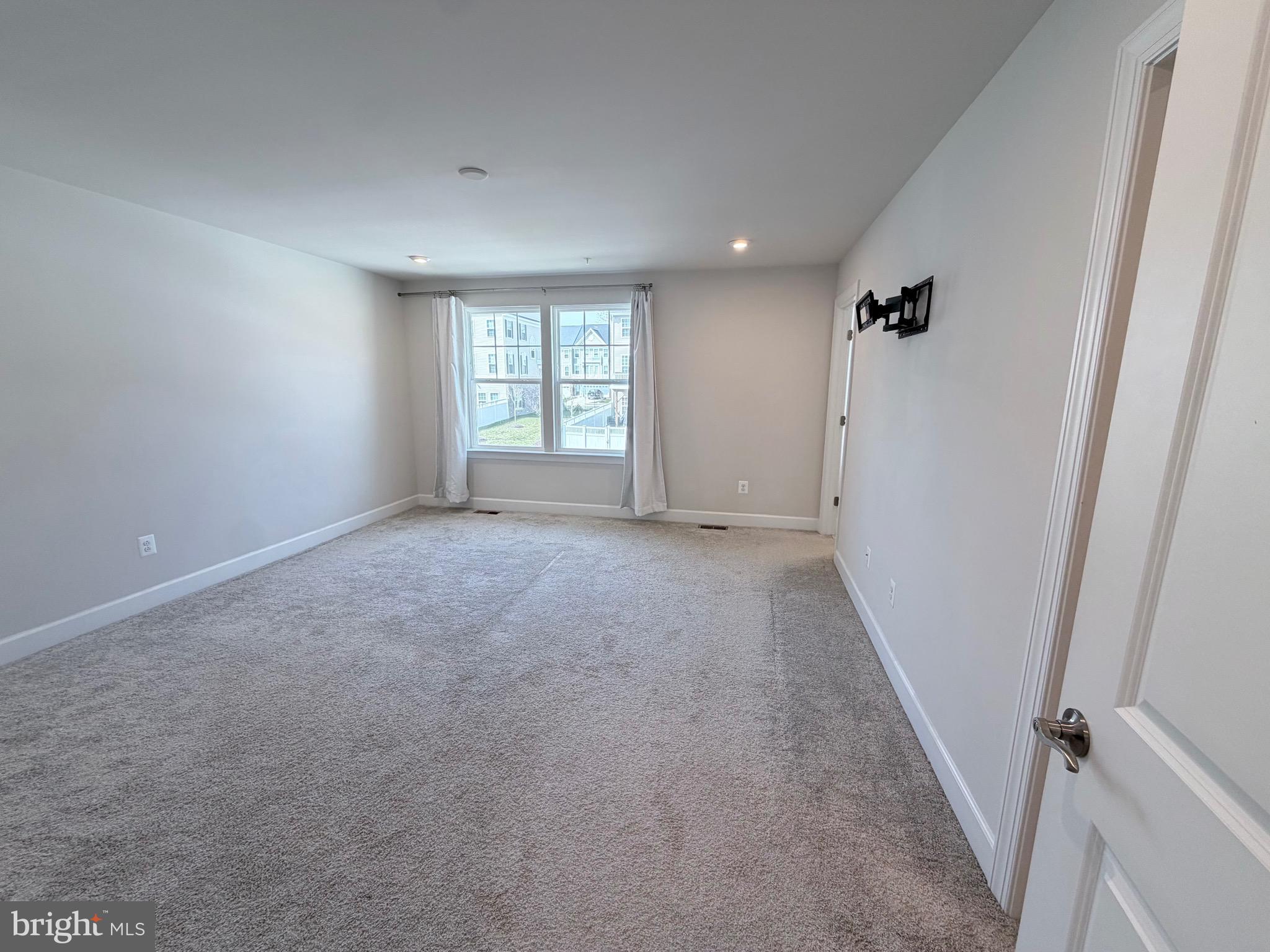 10825 FOXTROT CIRCLE