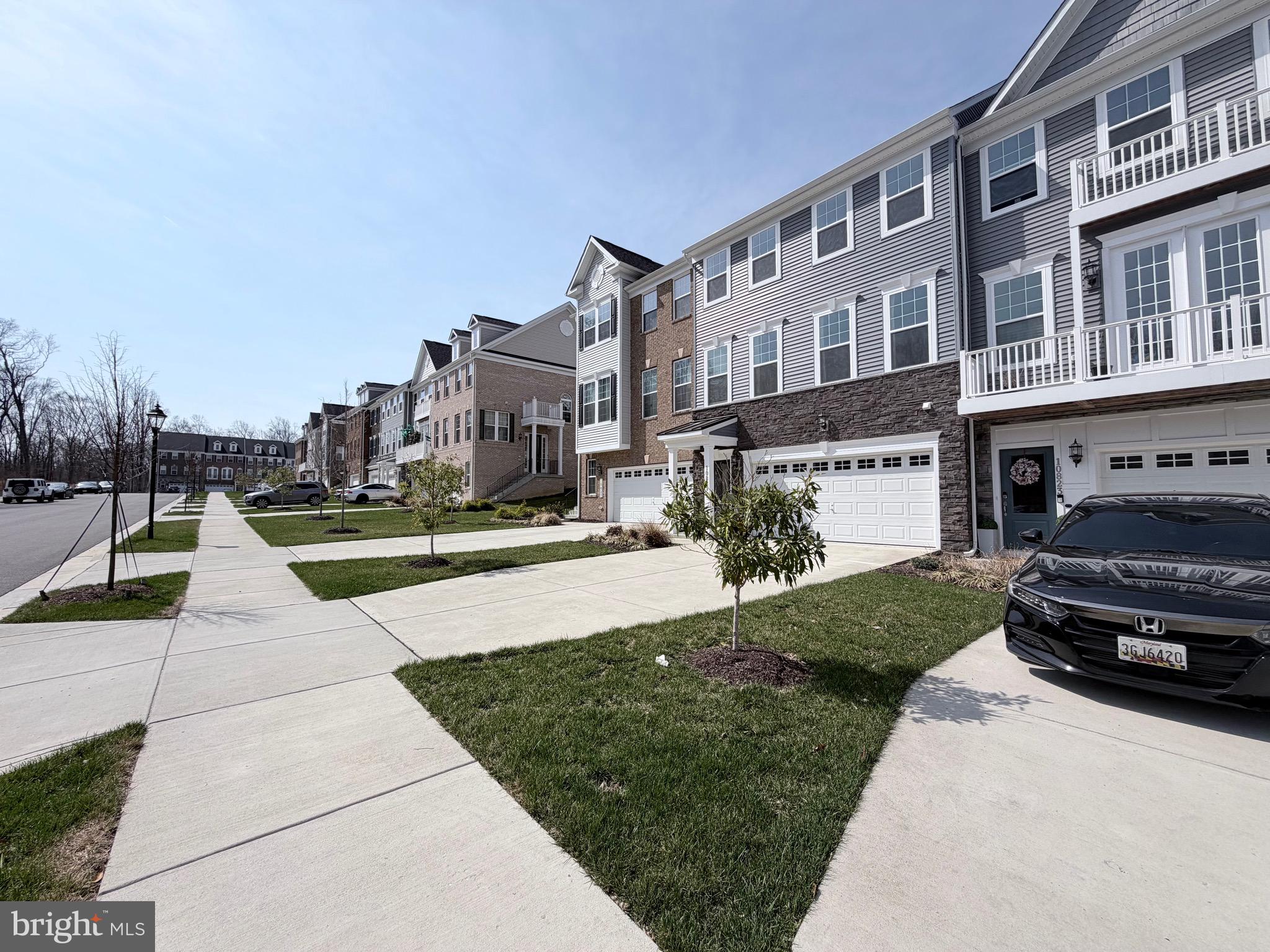 10825 FOXTROT CIRCLE