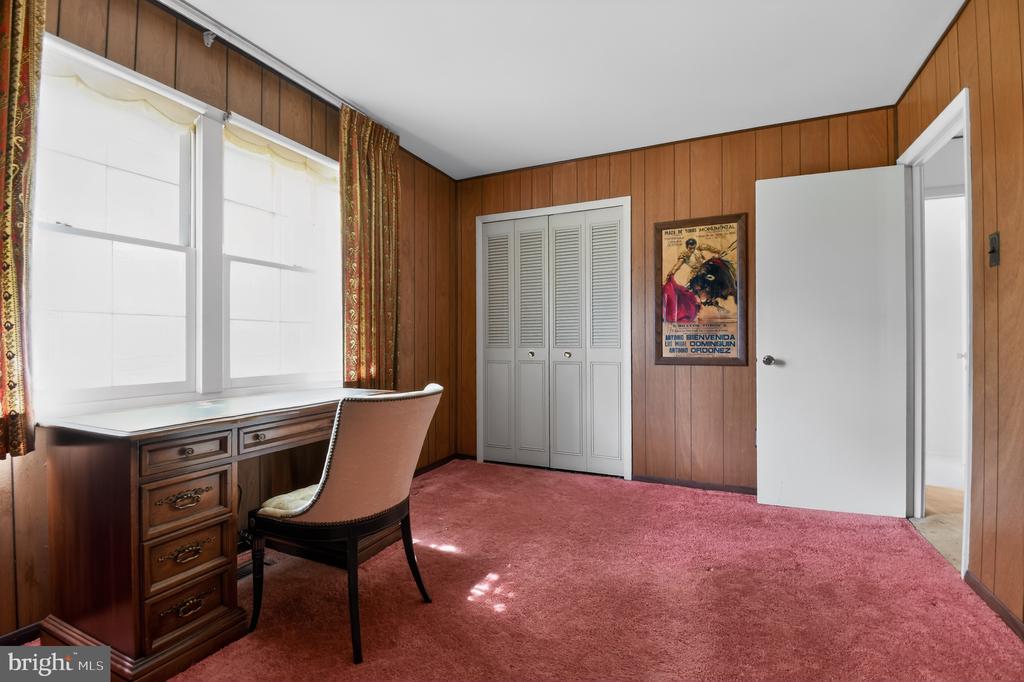 16109 POND MEADOW LANE