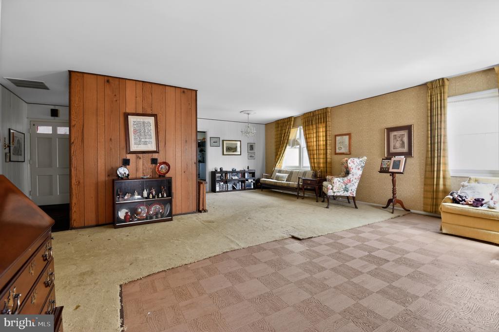 16109 POND MEADOW LANE