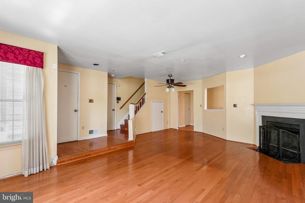 4851 BROOKSTONE TERRACE 23