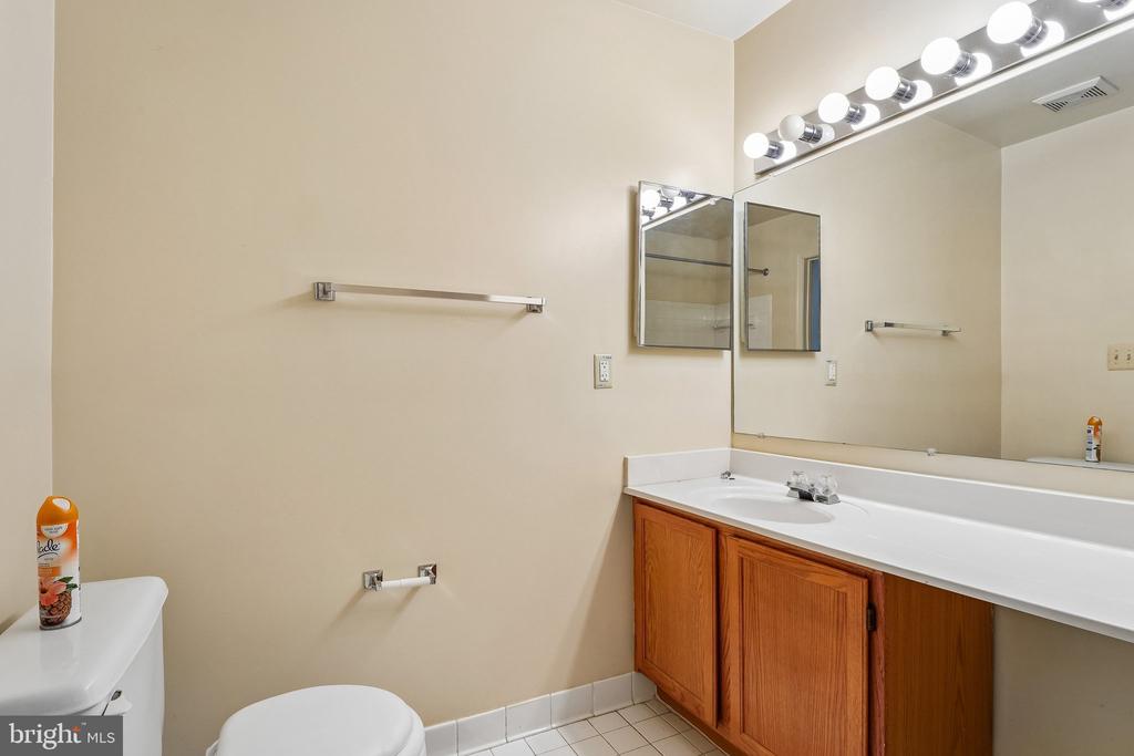 4851 BROOKSTONE TERRACE 23