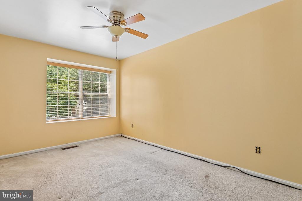 4851 BROOKSTONE TERRACE 23