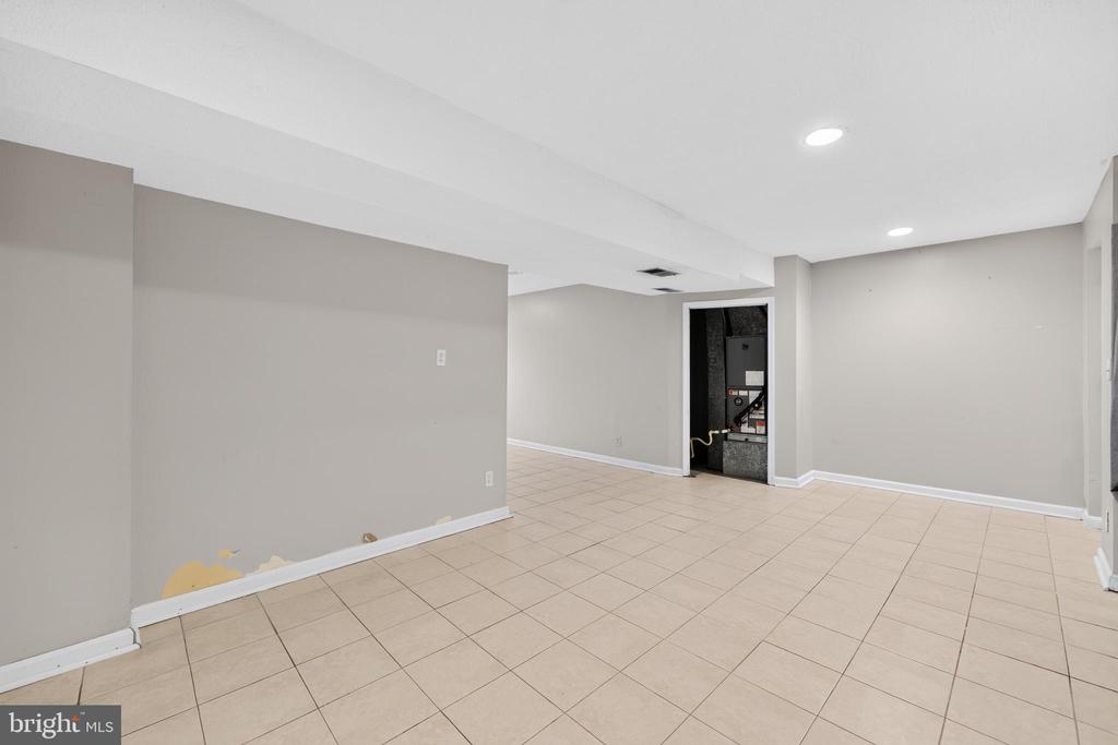 1007 SAINT MICHAELS DRIVE
