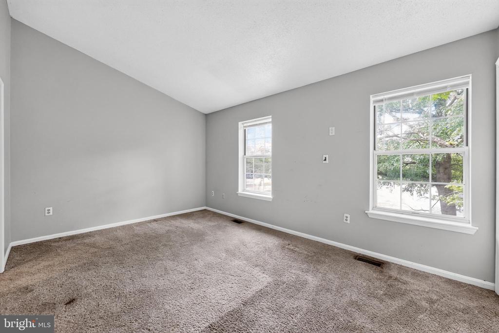 1007 SAINT MICHAELS DRIVE
