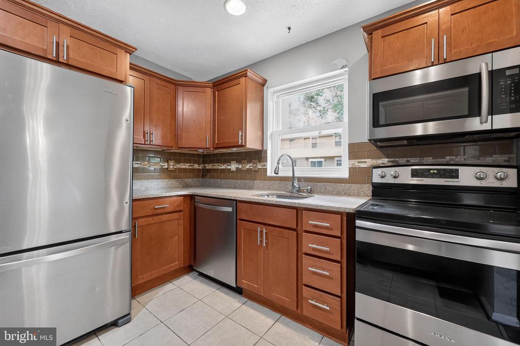 1007 SAINT MICHAELS DRIVE