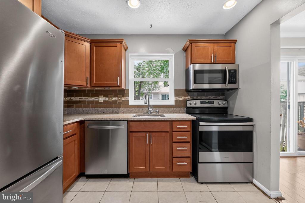1007 SAINT MICHAELS DRIVE