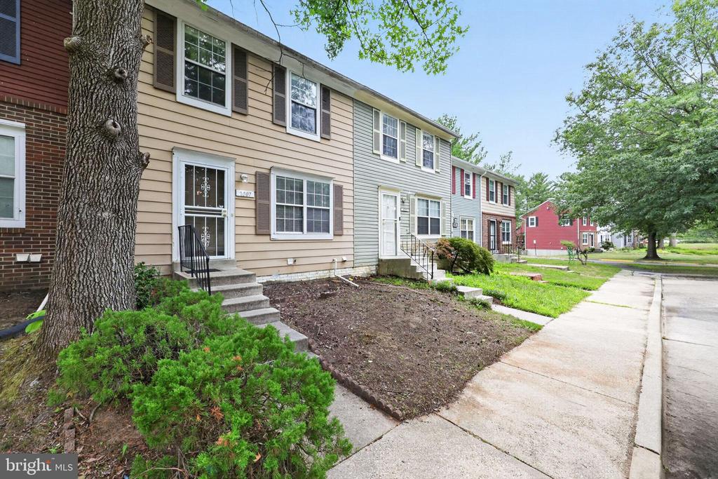 1007 SAINT MICHAELS DRIVE