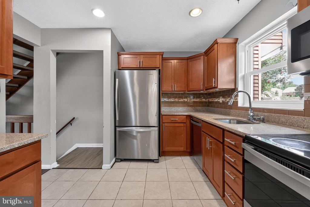1007 SAINT MICHAELS DRIVE