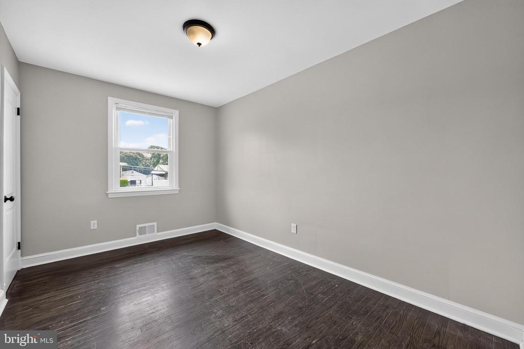 4402 RIDGECREST DRIVE