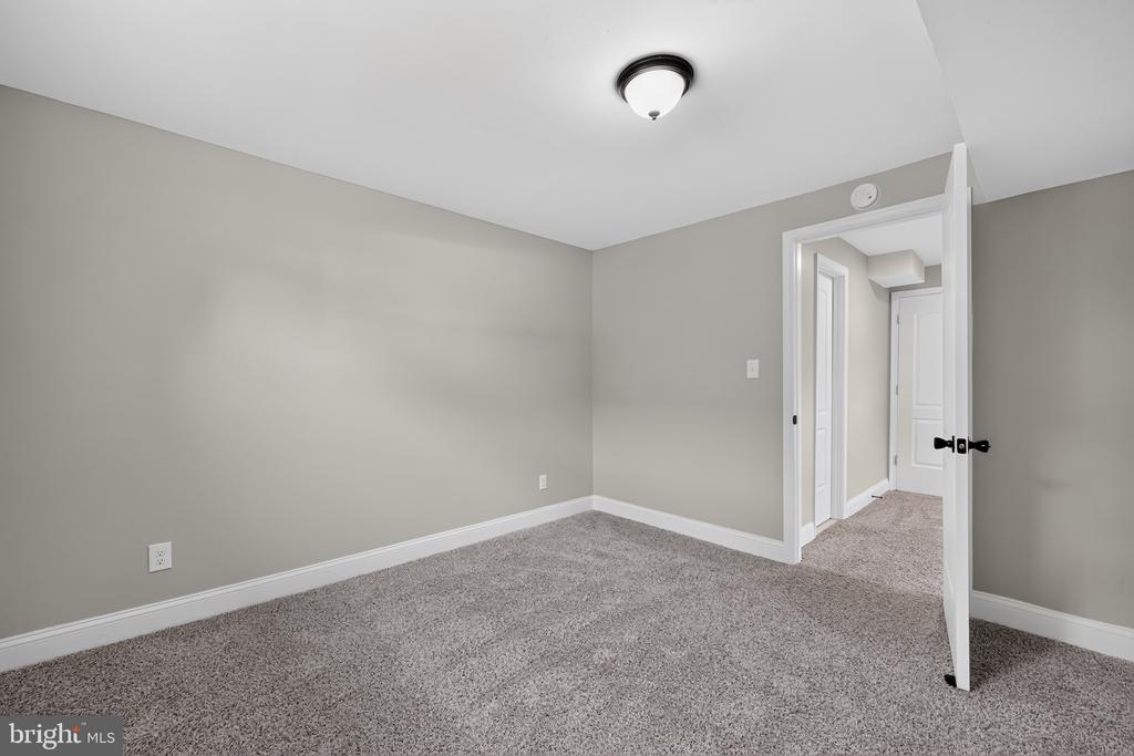 4402 RIDGECREST DRIVE