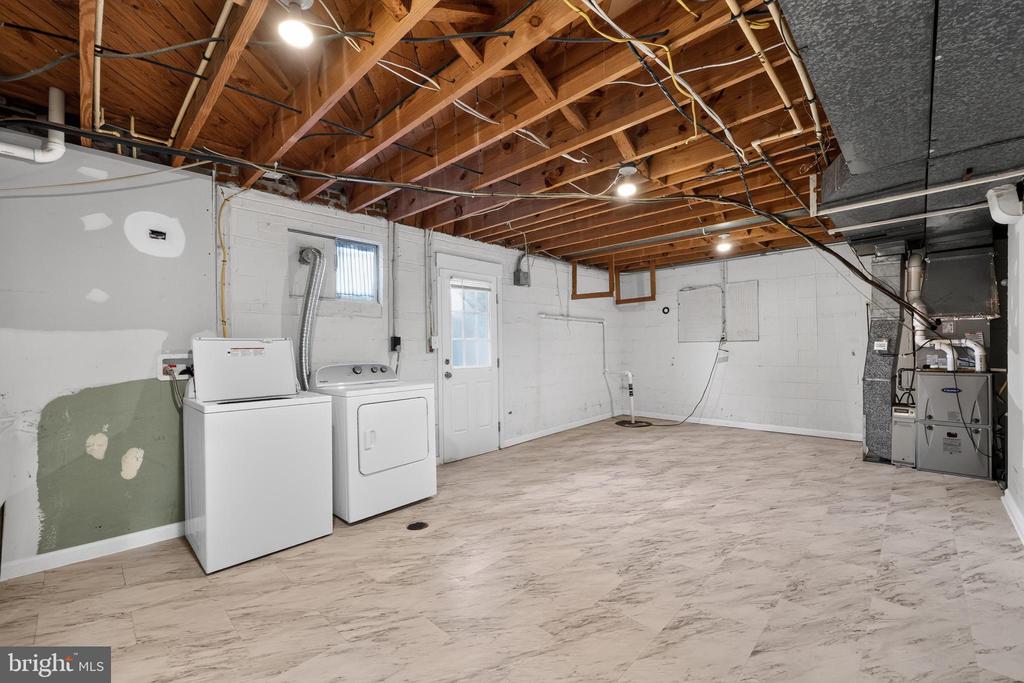 4402 RIDGECREST DRIVE