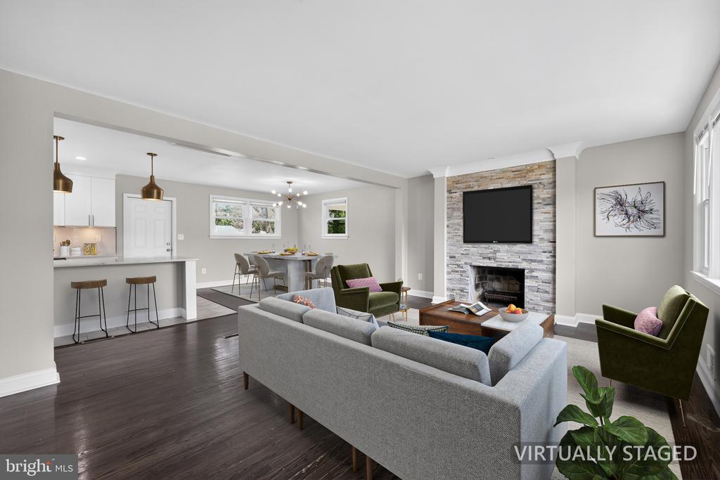 4402 RIDGECREST DRIVE
