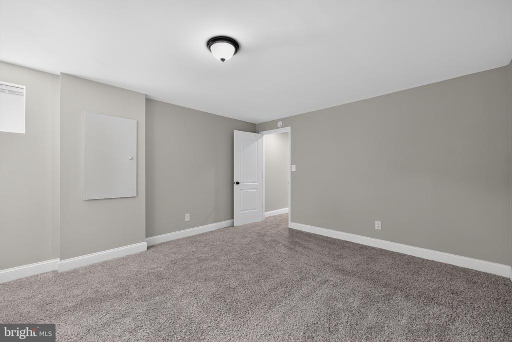 4402 RIDGECREST DRIVE