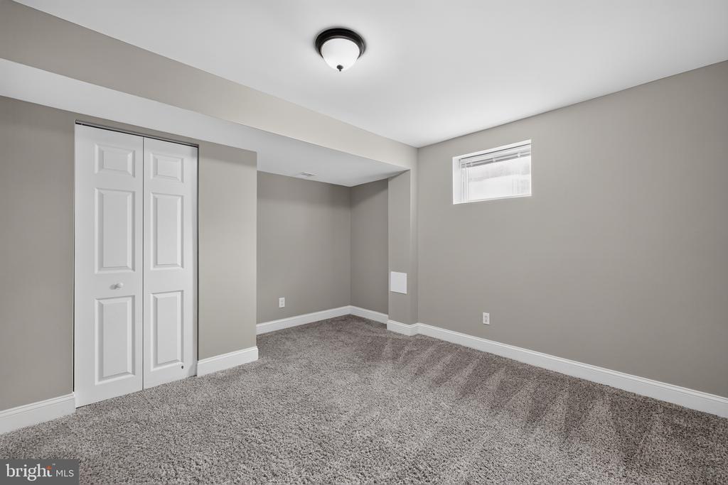 4402 RIDGECREST DRIVE