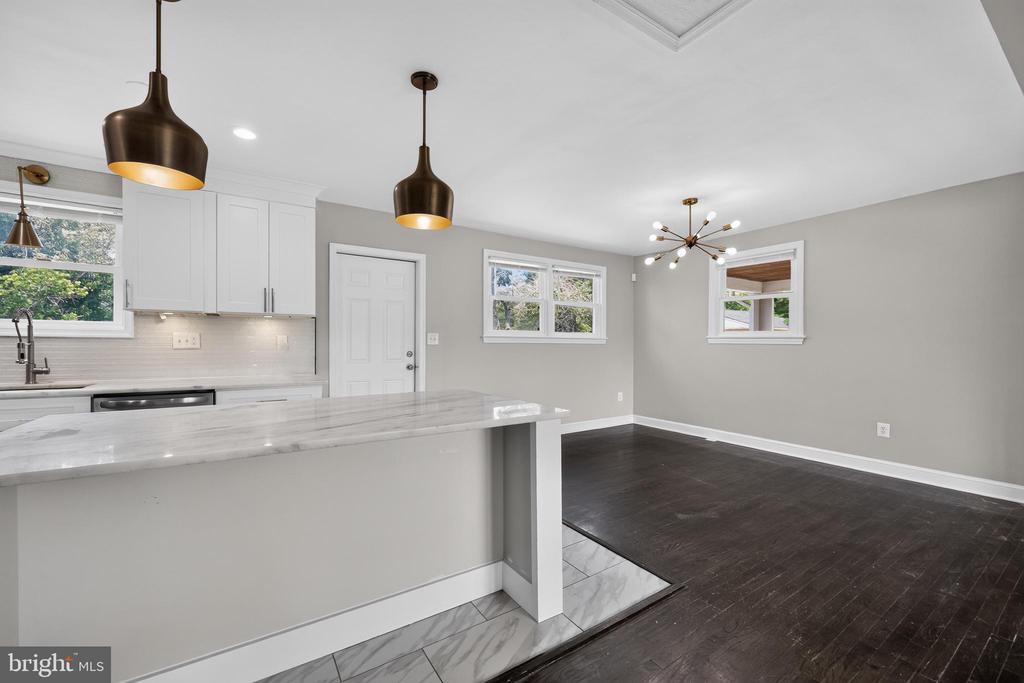 4402 RIDGECREST DRIVE