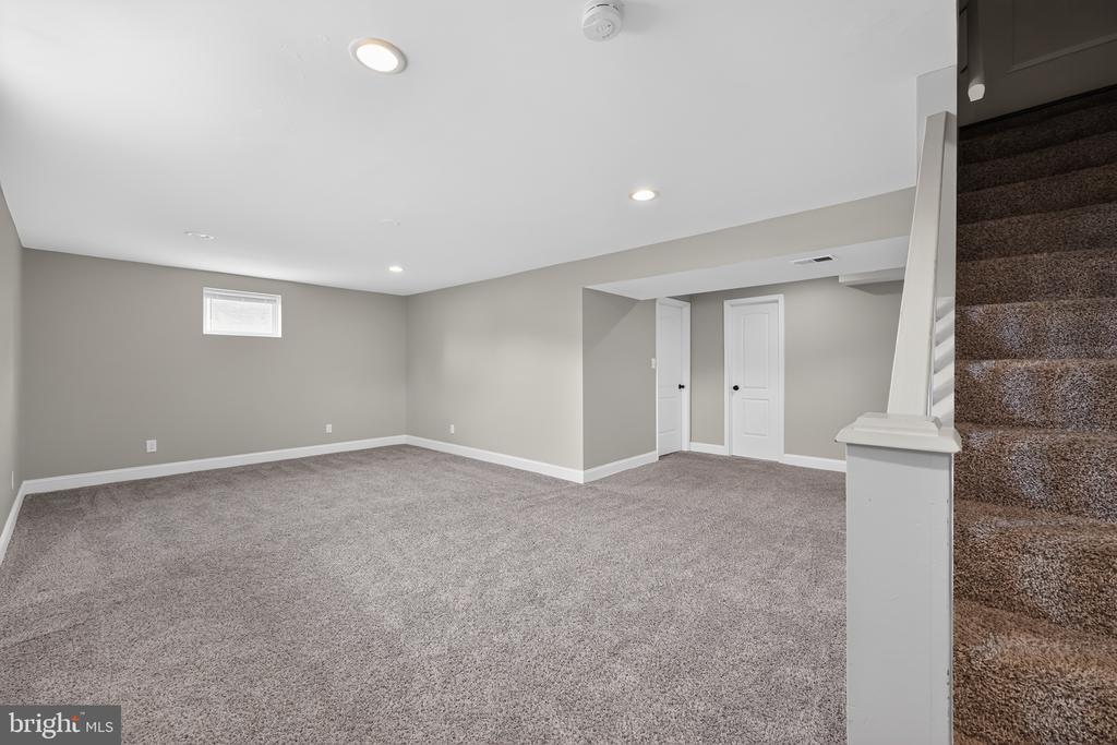 4402 RIDGECREST DRIVE