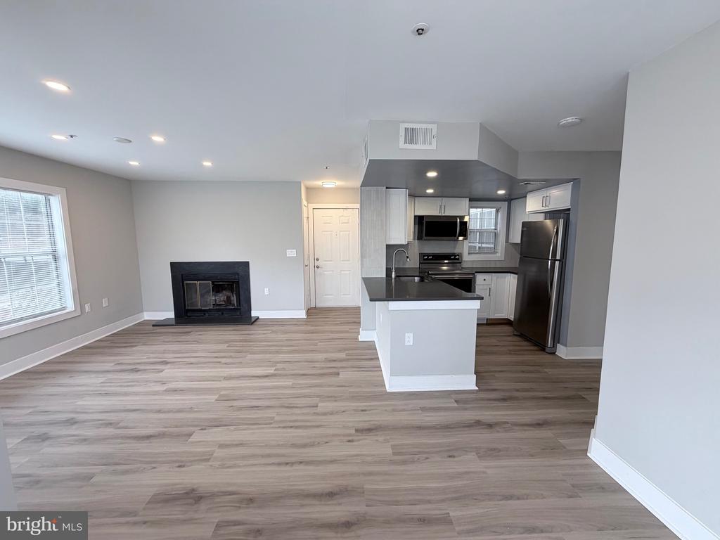 15777 EASTHAVEN COURT Unit: 302
