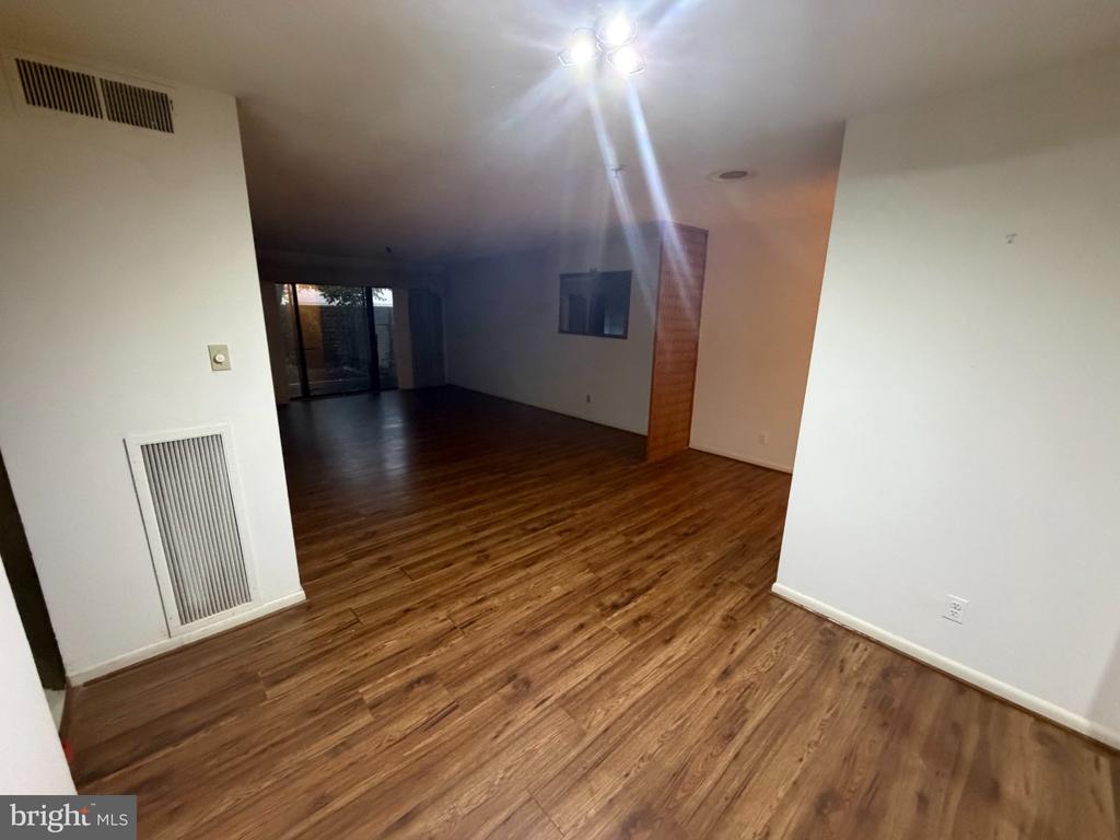 9200 EDWARDS WAY Unit: 106