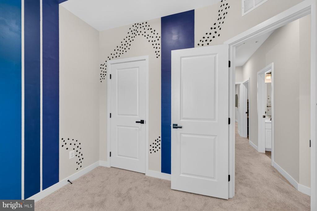 16108 MEADOW GLENN DRIVE