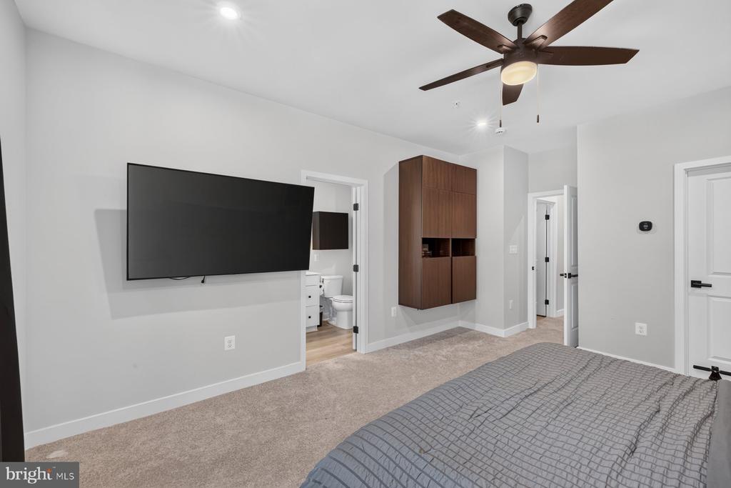 16108 MEADOW GLENN DRIVE