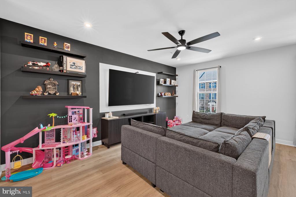 16108 MEADOW GLENN DRIVE