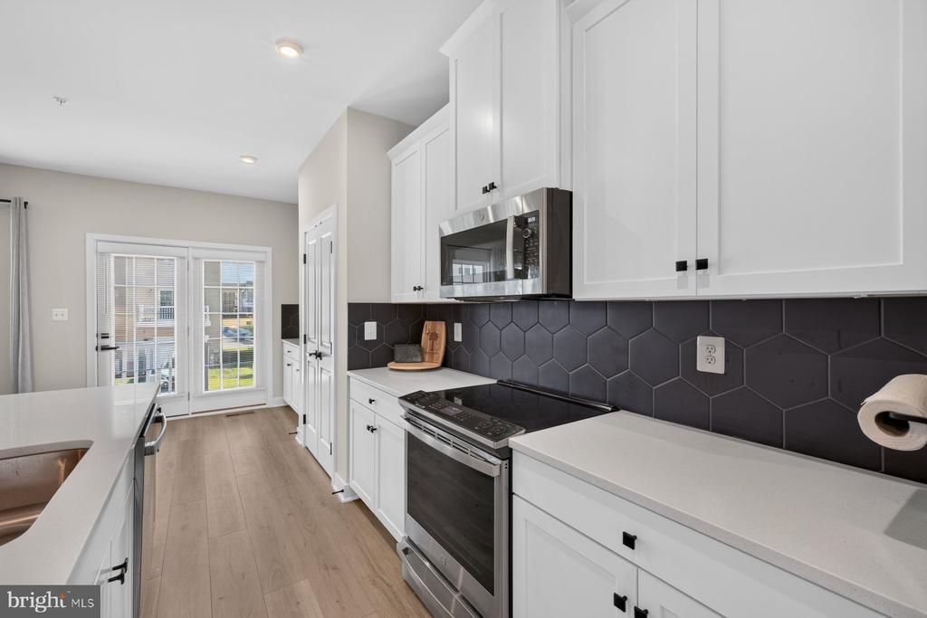 16108 MEADOW GLENN DRIVE