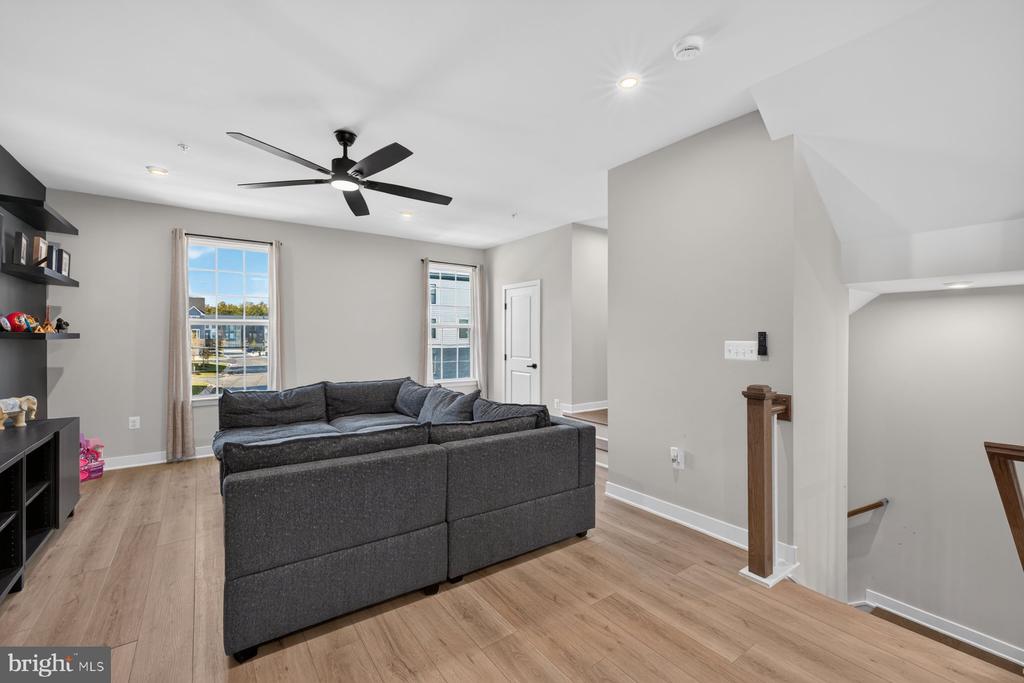 16108 MEADOW GLENN DRIVE