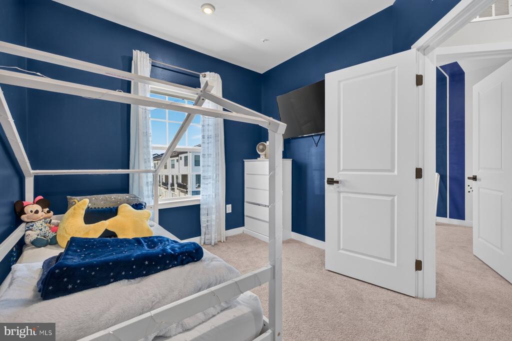 16108 MEADOW GLENN DRIVE