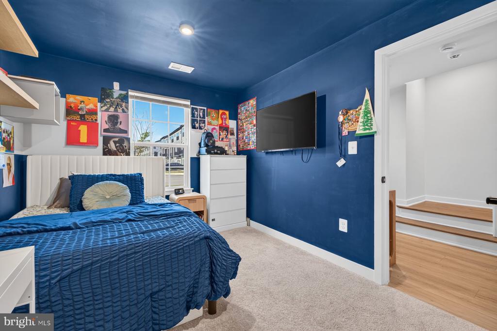 16108 MEADOW GLENN DRIVE