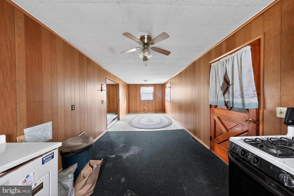 1826 SUDLERSVILLE ROAD