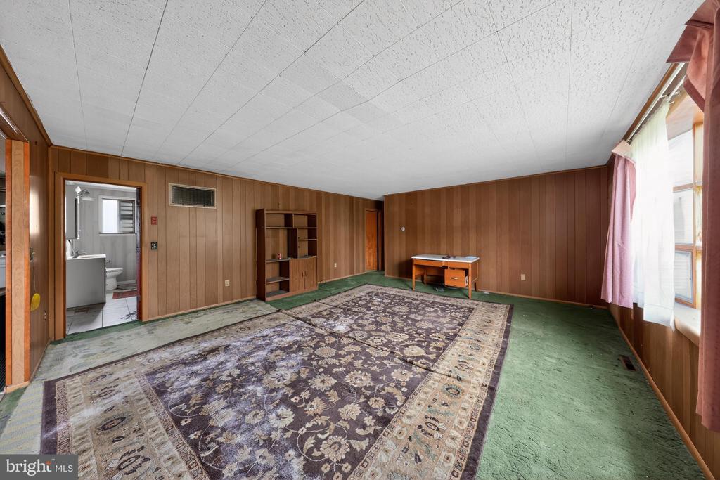 1826 SUDLERSVILLE ROAD